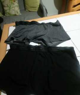 Vêtements 2 boxer noir + 1 short